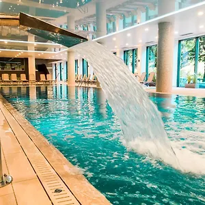 Nadmorskie Tarasy Park I Morze Kołobrzeg